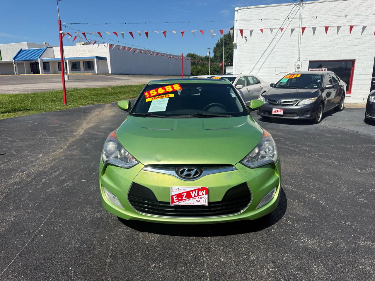 Hyundai Veloster Base 2012
