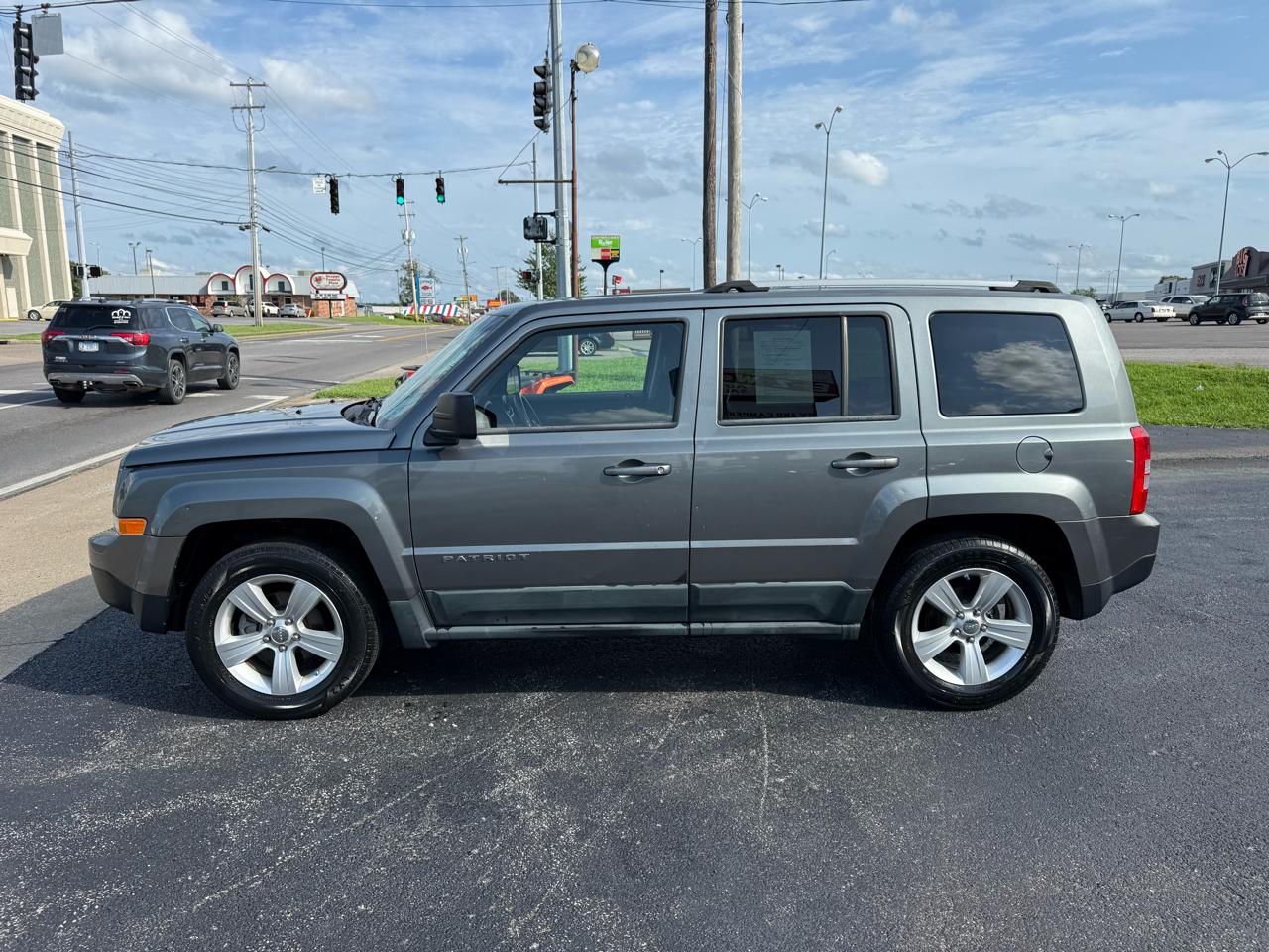 Jeep Patriot Latitude X 2WD 2011