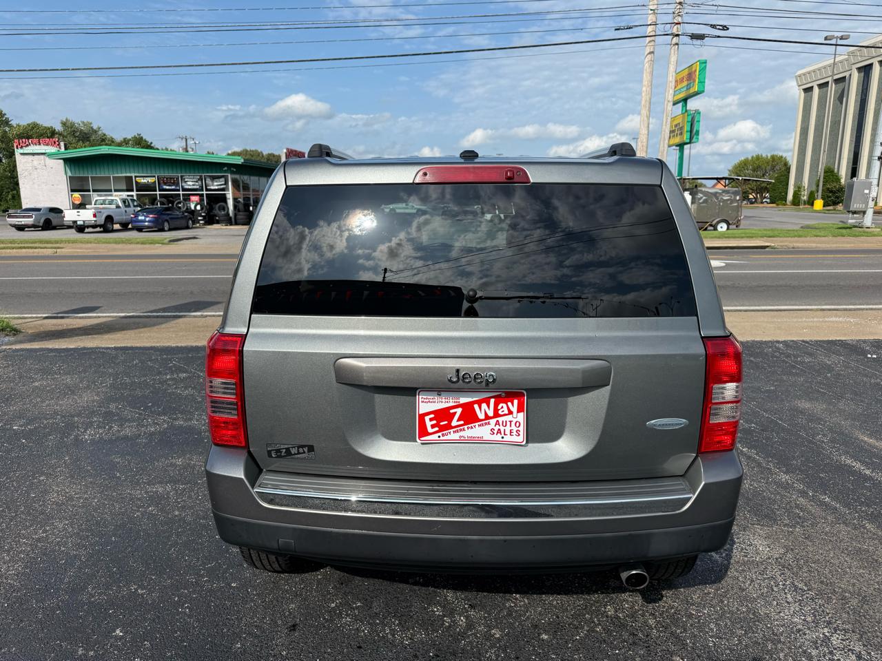 Jeep Patriot Latitude X 2WD 2011