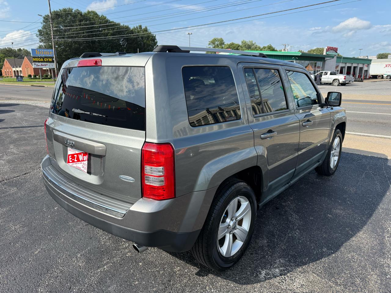 Jeep Patriot Latitude X 2WD 2011