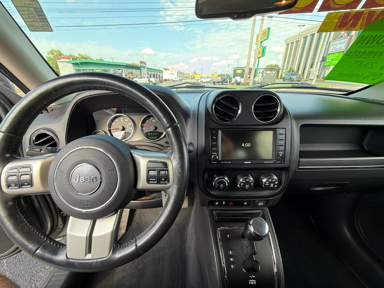 Jeep Patriot Latitude X 2WD 2011