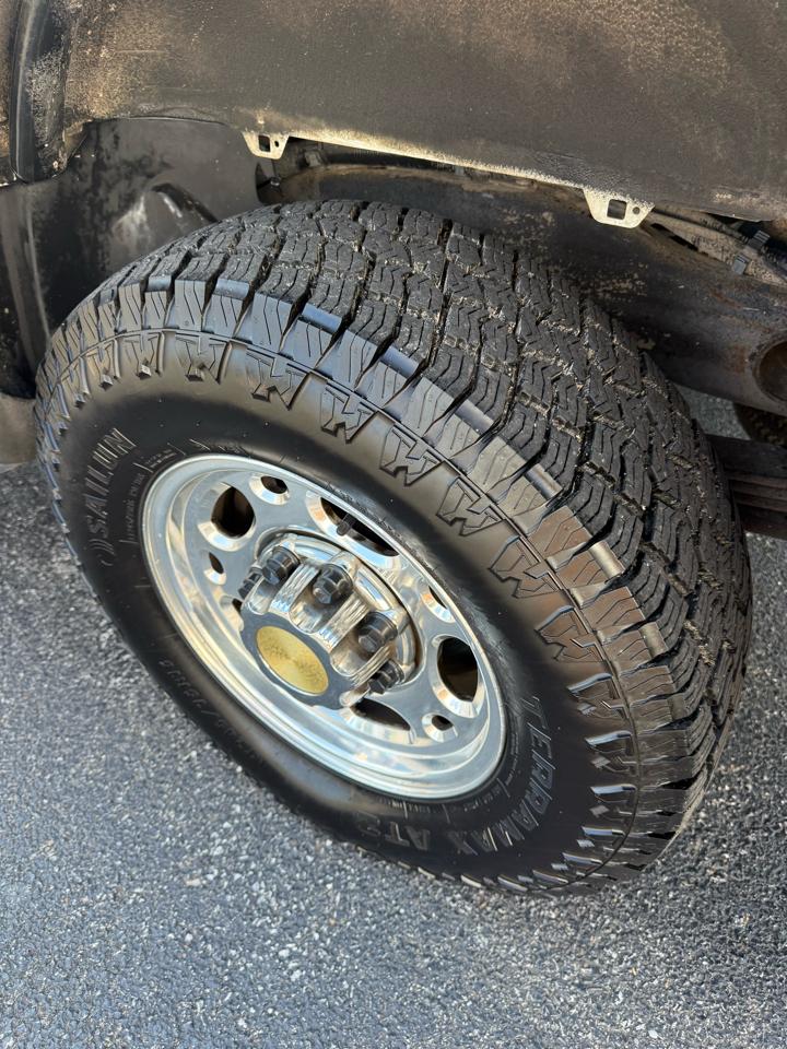 Chevrolet Avalanche 2500 4WD 2004