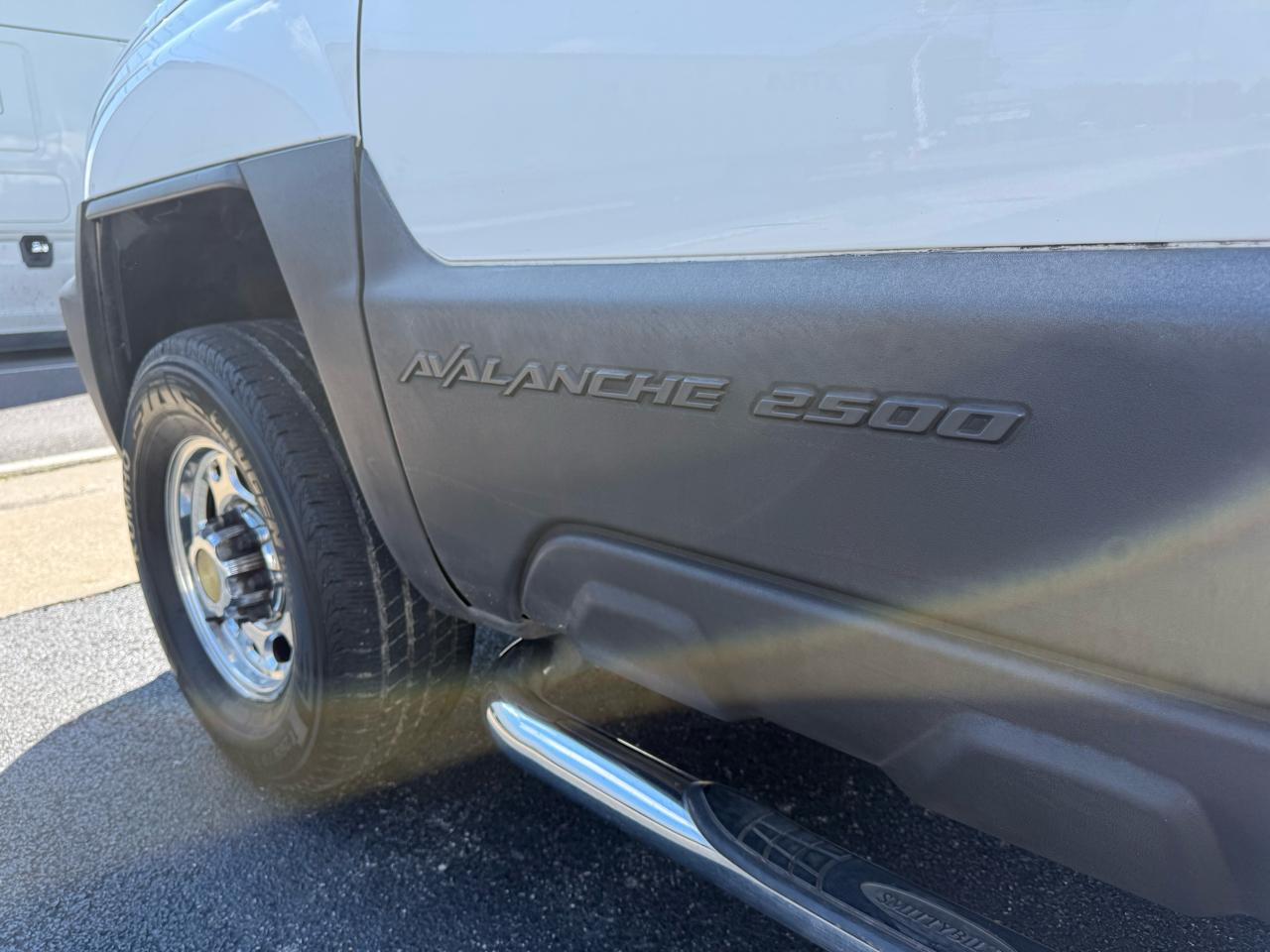 Chevrolet Avalanche 2500 4WD 2004