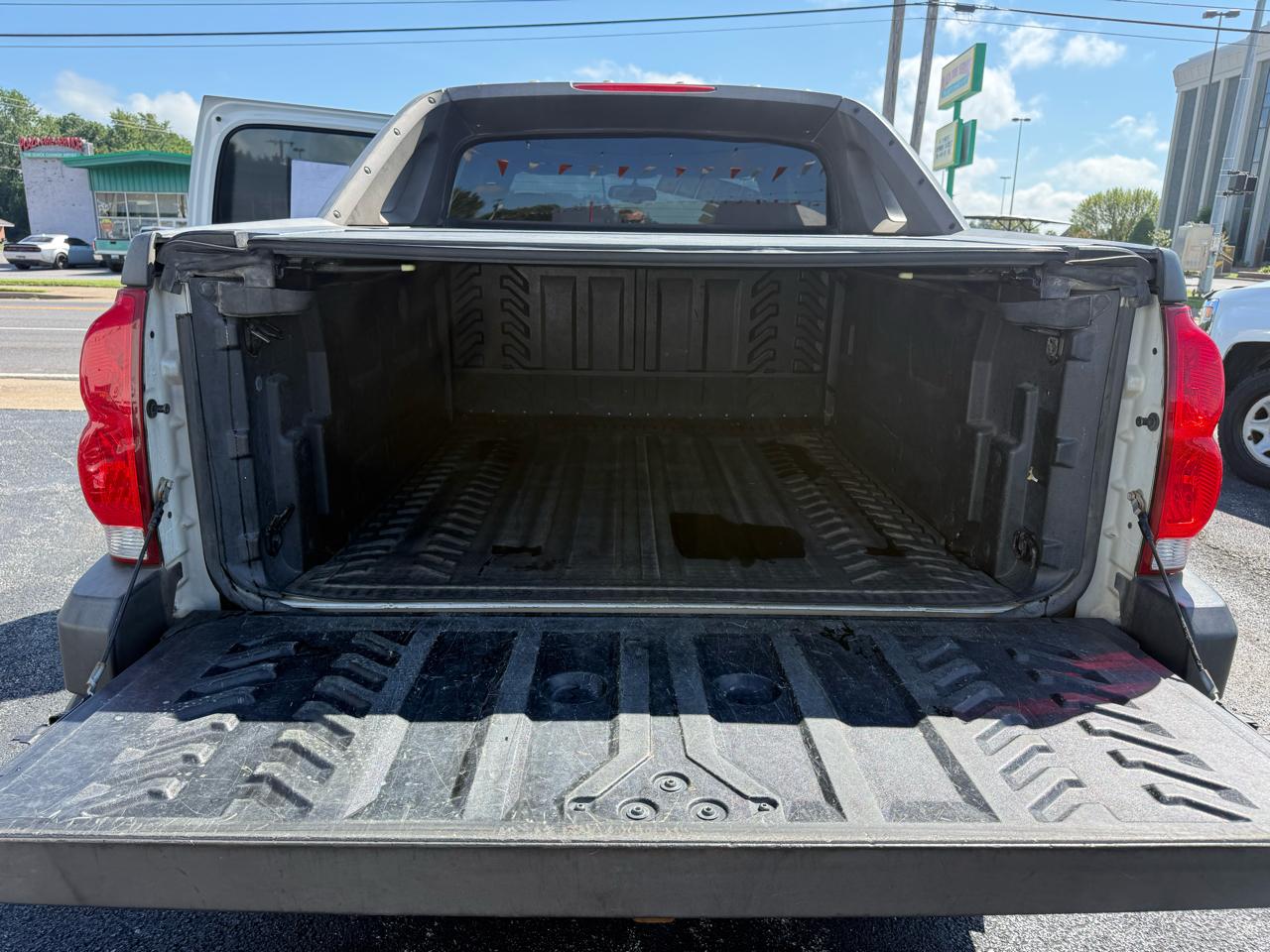 Chevrolet Avalanche 2500 4WD 2004