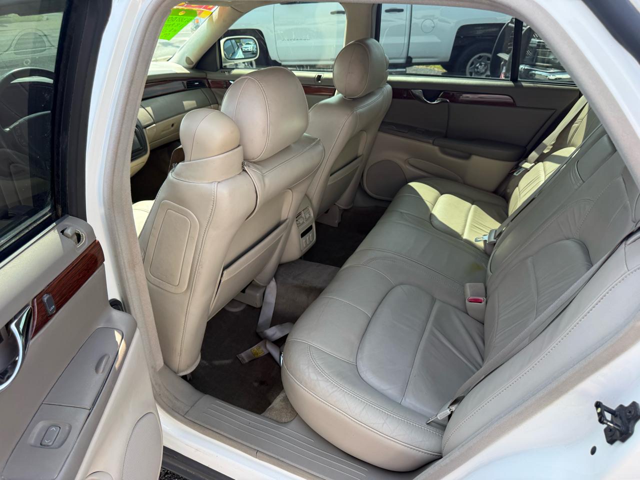 Cadillac DeVille Sedan 2004