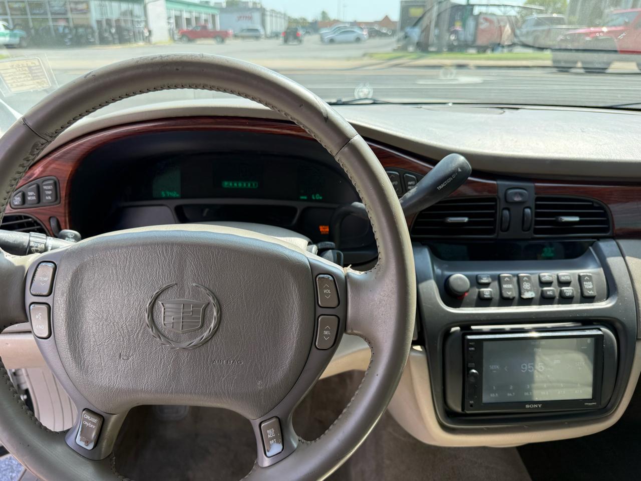 Cadillac DeVille Sedan 2004