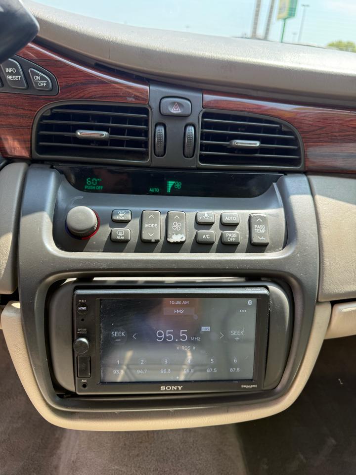 Cadillac DeVille Sedan 2004