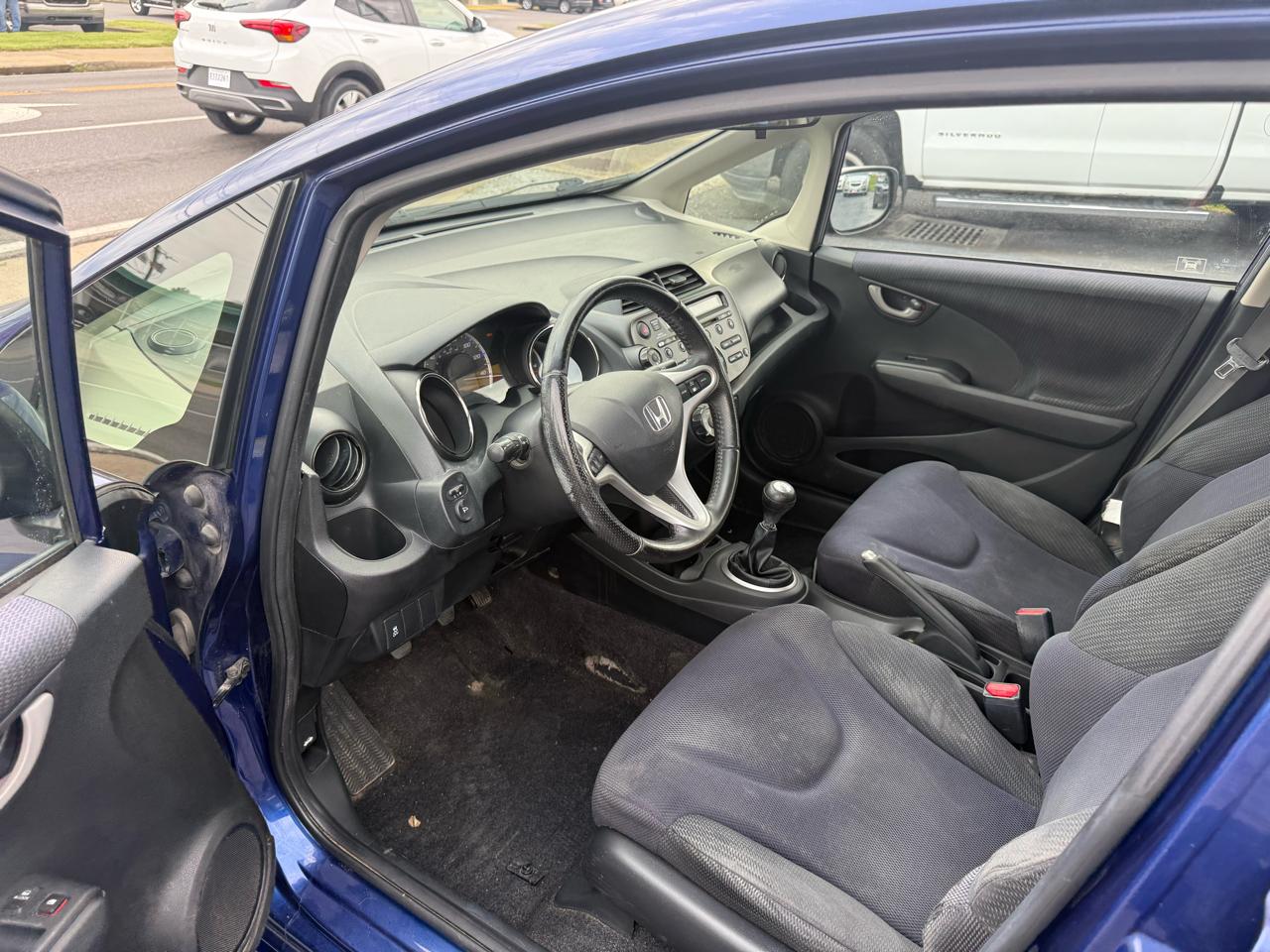 Honda Fit Sport 5-Speed MT 2012