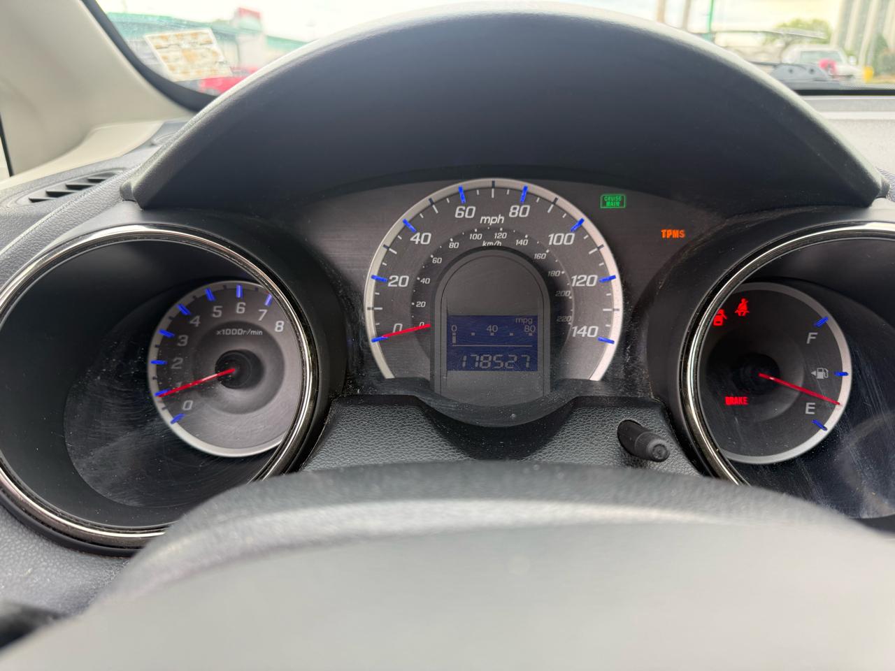 Honda Fit Sport 5-Speed MT 2012