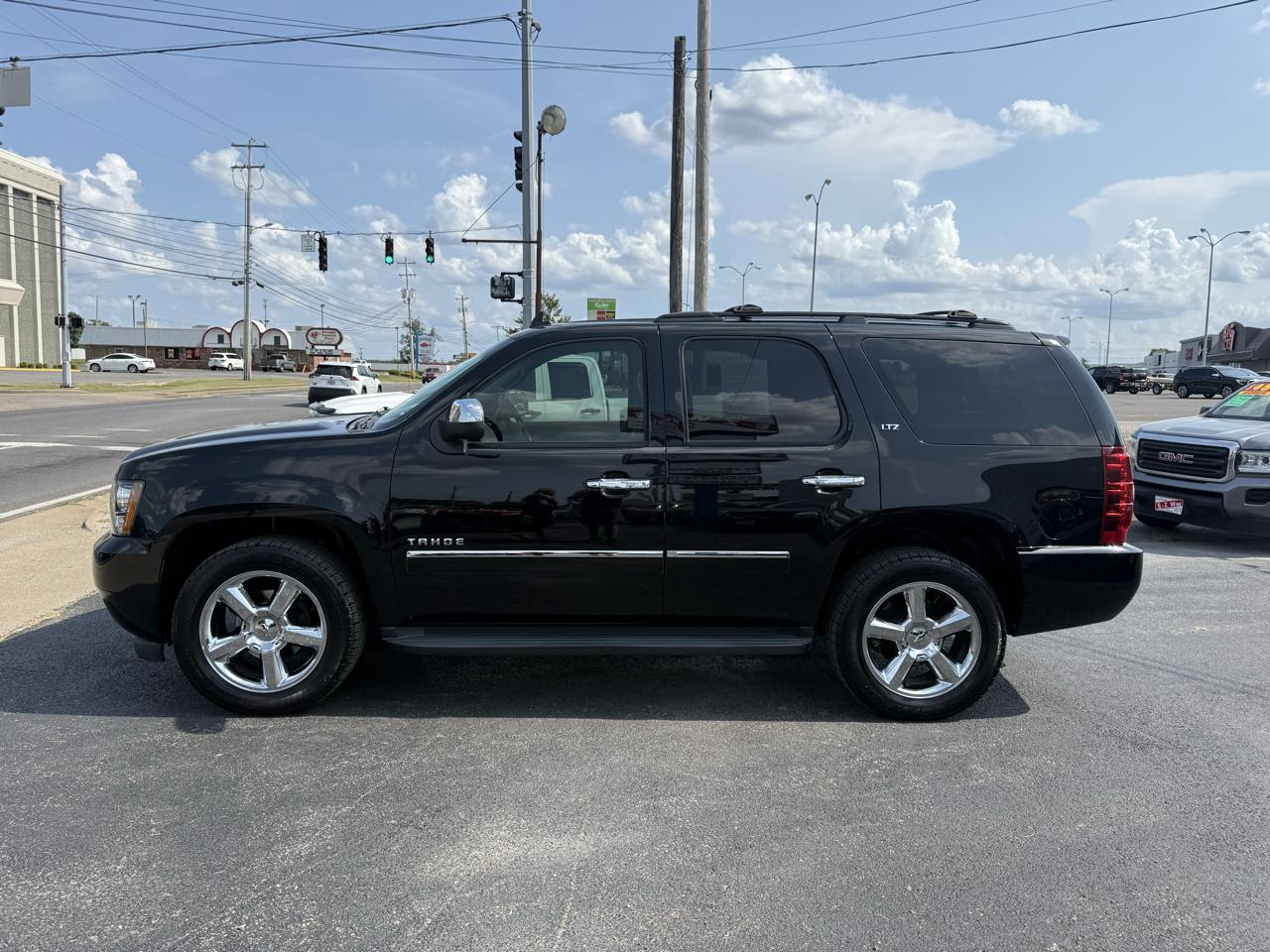 Chevrolet Tahoe LTZ 2WD 2011
