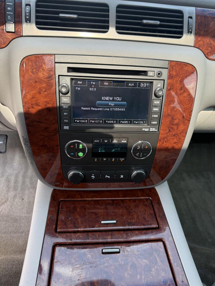 Chevrolet Tahoe LTZ 2WD 2011
