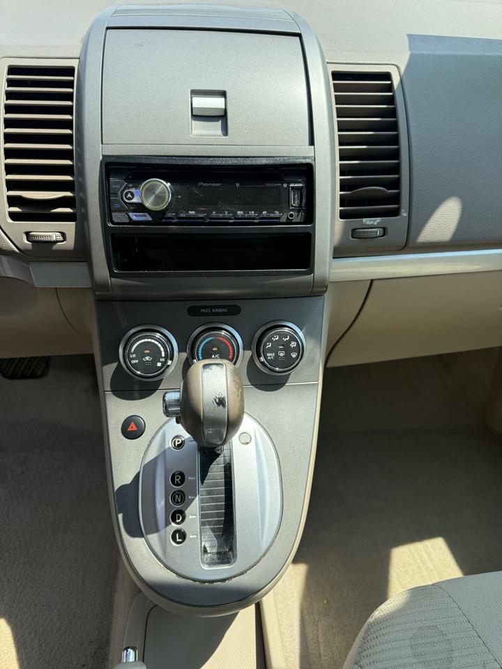 Nissan Sentra 2.0 SL 2010