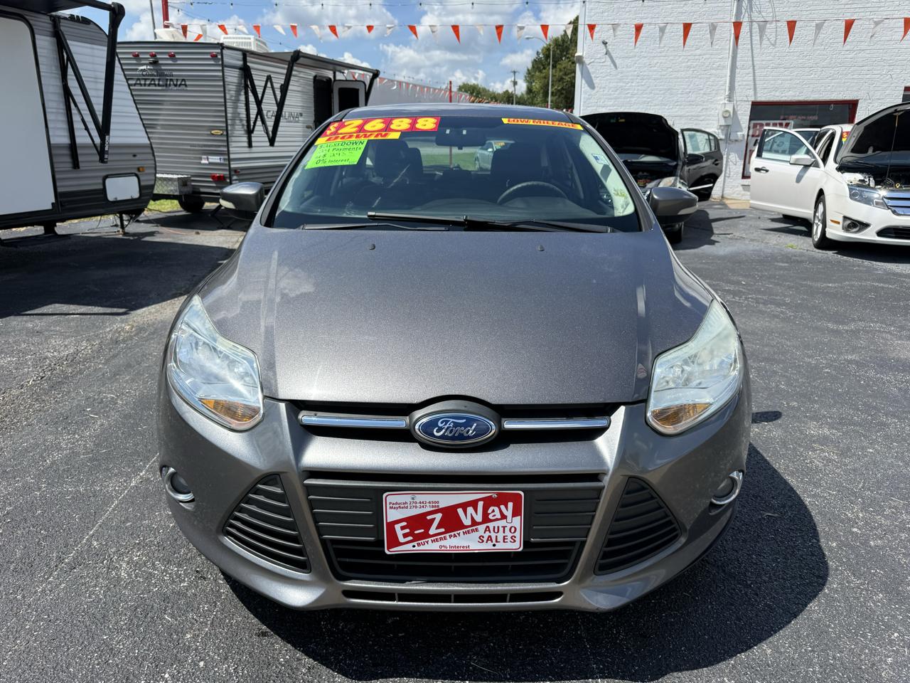 Ford Focus SE 2012
