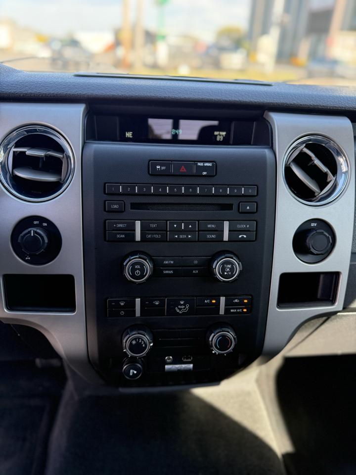 Ford F-150 XLT 2WD SuperCrew 6.5' Box 2012