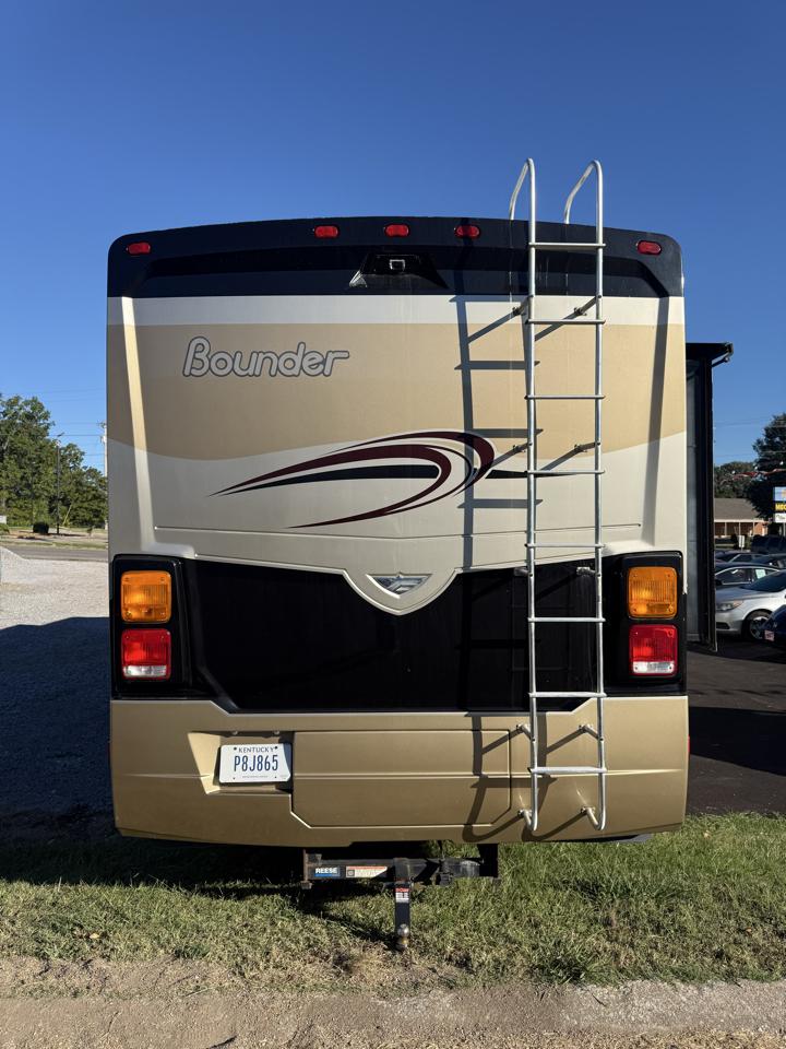 Fleetwood Bounder  2014