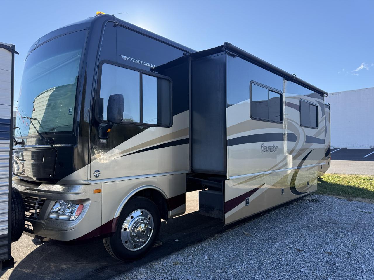 Fleetwood Bounder  2014