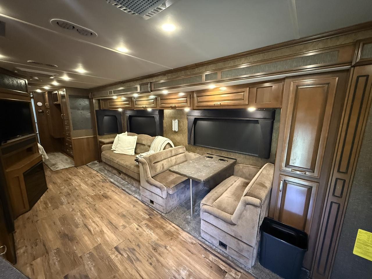 Fleetwood Bounder  2014