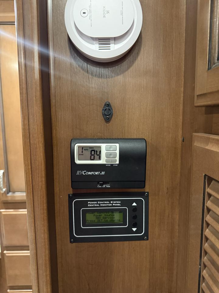 Fleetwood Bounder  2014
