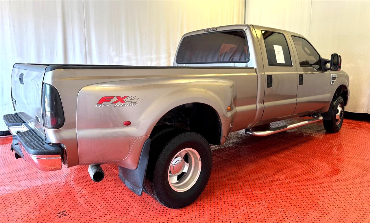 Ford Super Duty F-350 DRW Crew Cab 172" Lariat 4WD 2003