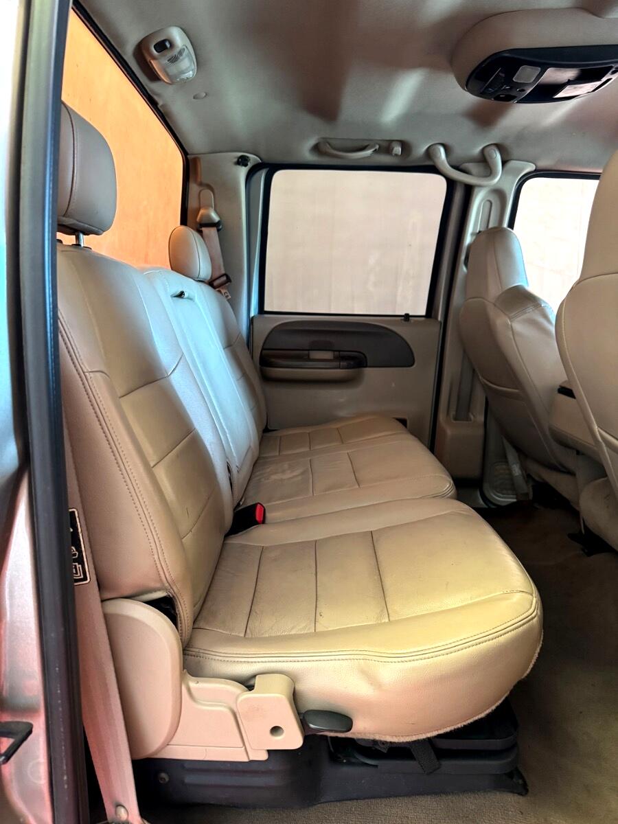 Ford Super Duty F-350 DRW Crew Cab 172" Lariat 4WD 2003