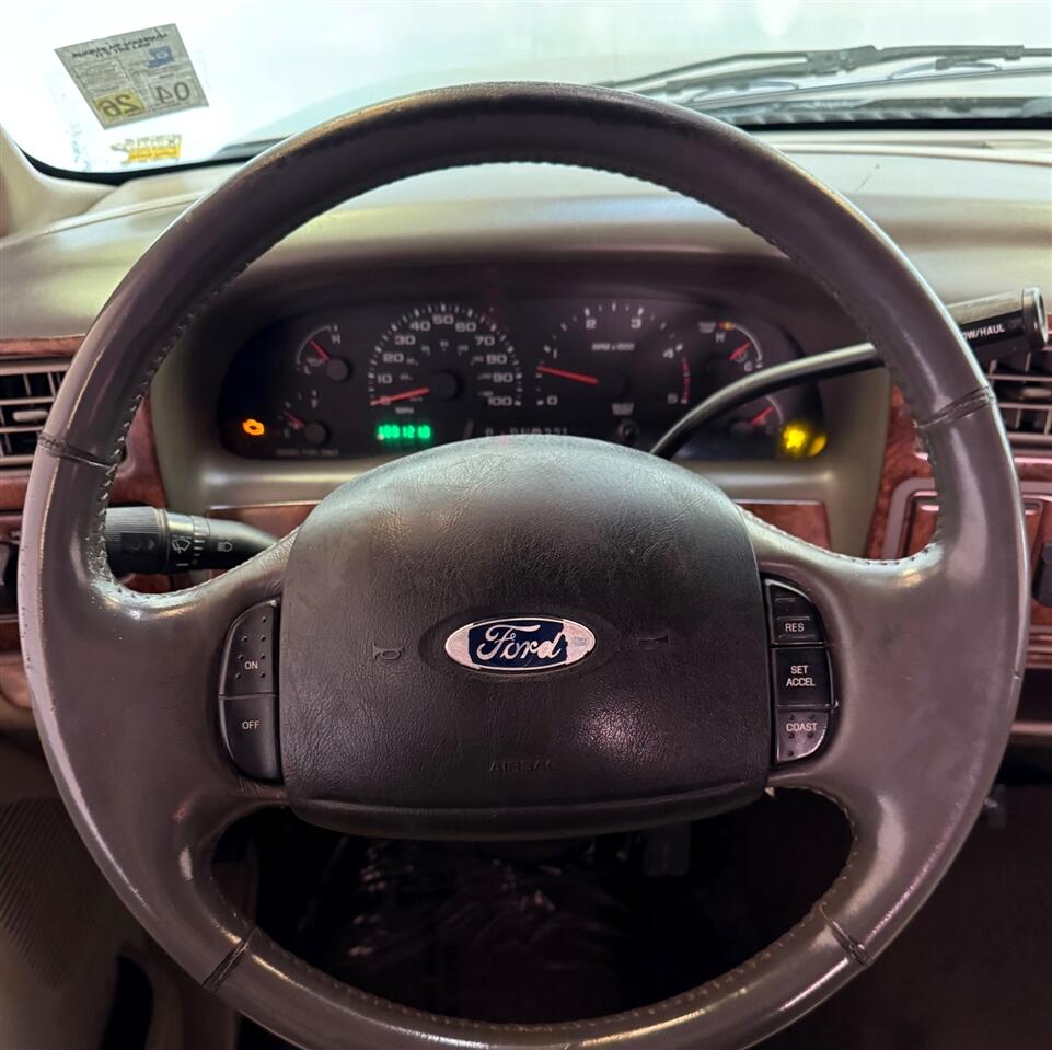 Ford Super Duty F-350 DRW Crew Cab 172" Lariat 4WD 2003