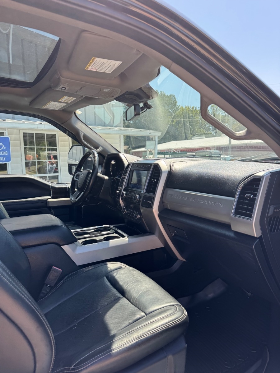 Ford Super Duty F-350 SRW Lariat 4WD Crew Cab 6.75' Box 2020 Ford Super Duty F-350 SRW Lariat 4WD Crew Cab 6.75' Box 2020