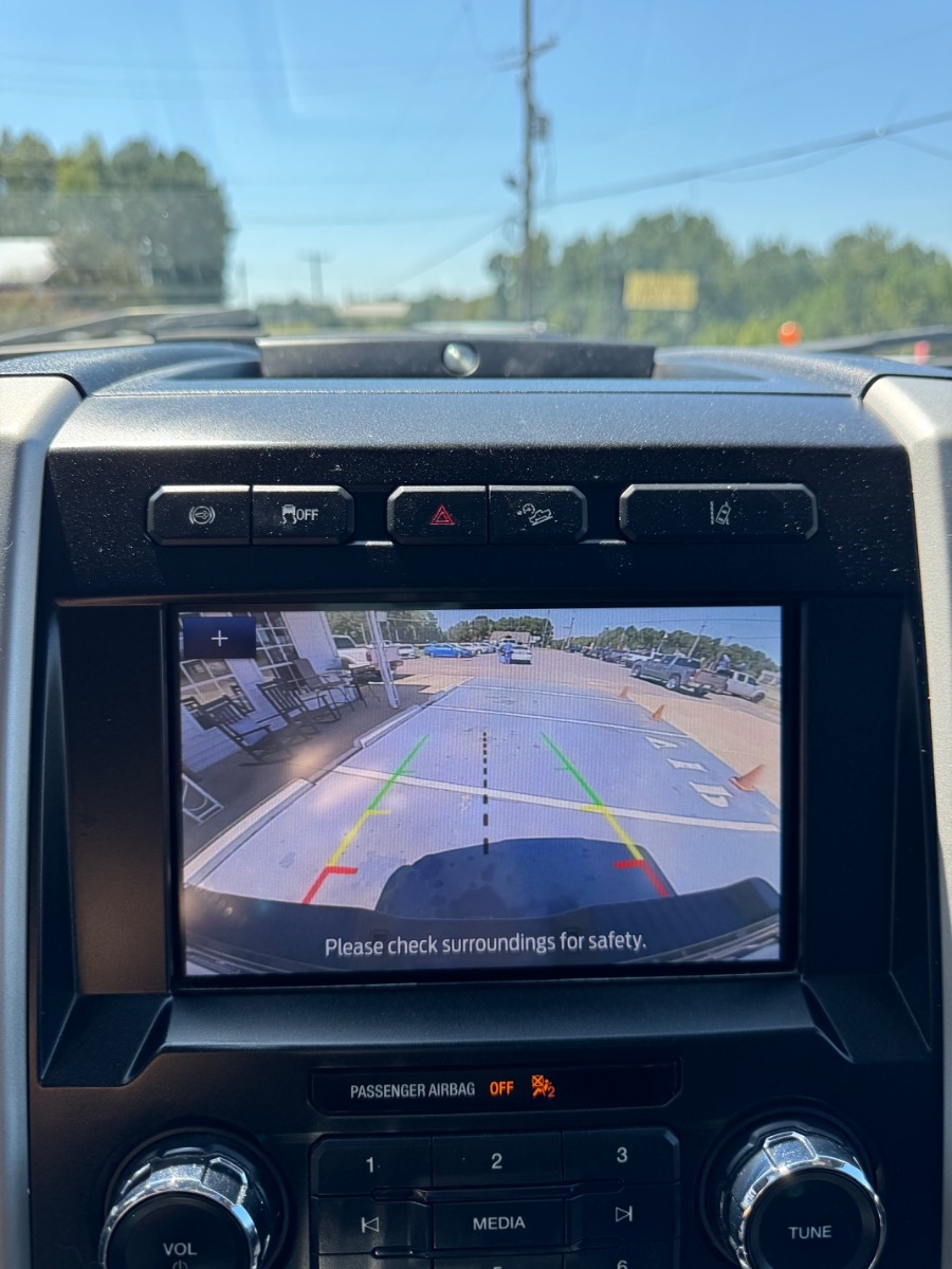 Ford Super Duty F-350 SRW Lariat 4WD Crew Cab 6.75' Box 2020 Ford Super Duty F-350 SRW Lariat 4WD Crew Cab 6.75' Box 2020