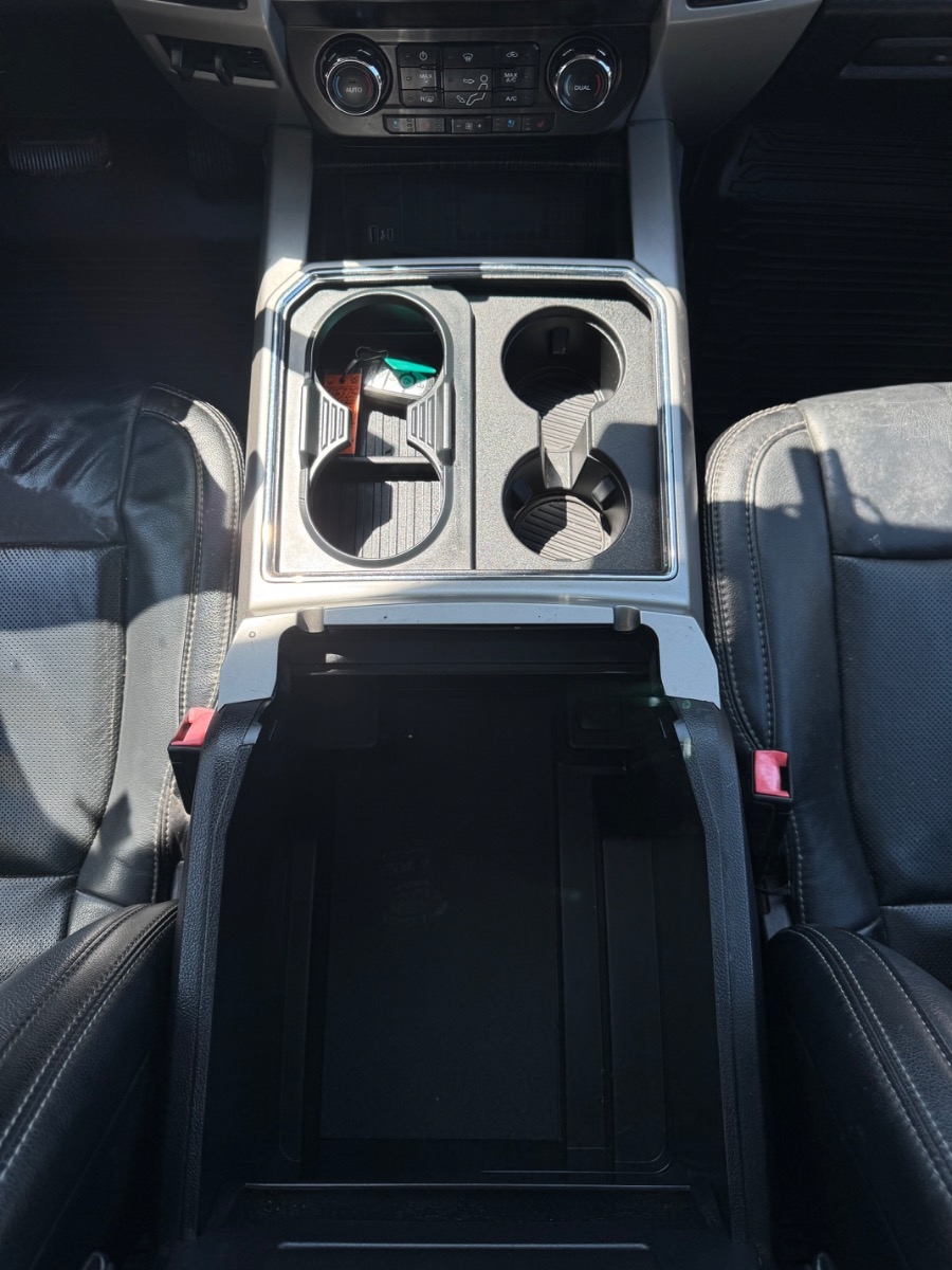 Ford Super Duty F-350 SRW Lariat 4WD Crew Cab 6.75' Box 2020 Ford Super Duty F-350 SRW Lariat 4WD Crew Cab 6.75' Box 2020