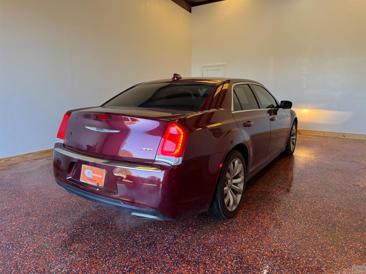 Chrysler 300 Touring L RWD 2020
