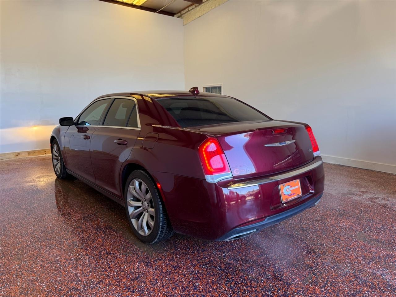 Chrysler 300 Touring L RWD 2020