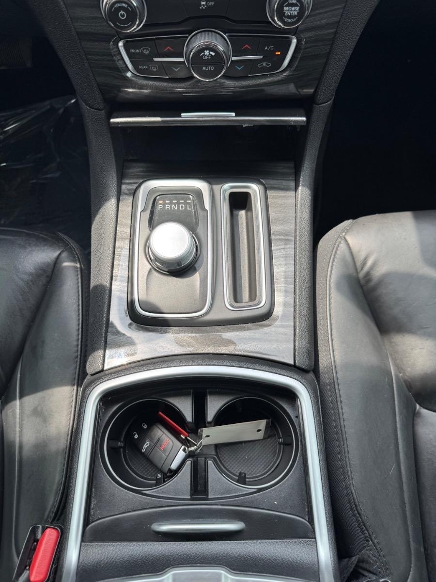 Chrysler 300 Touring L RWD 2020