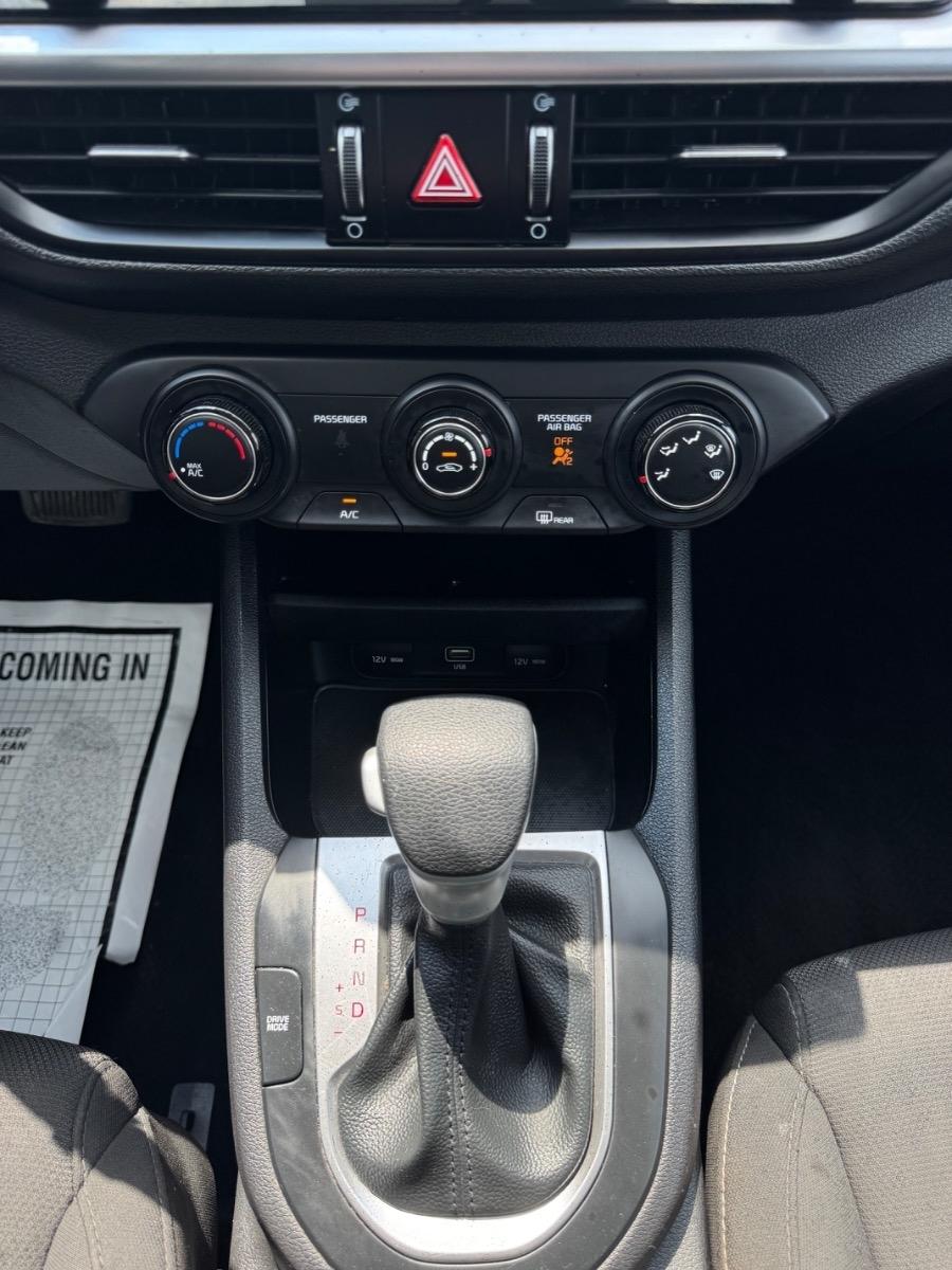 Kia Forte LXS IVT 2023