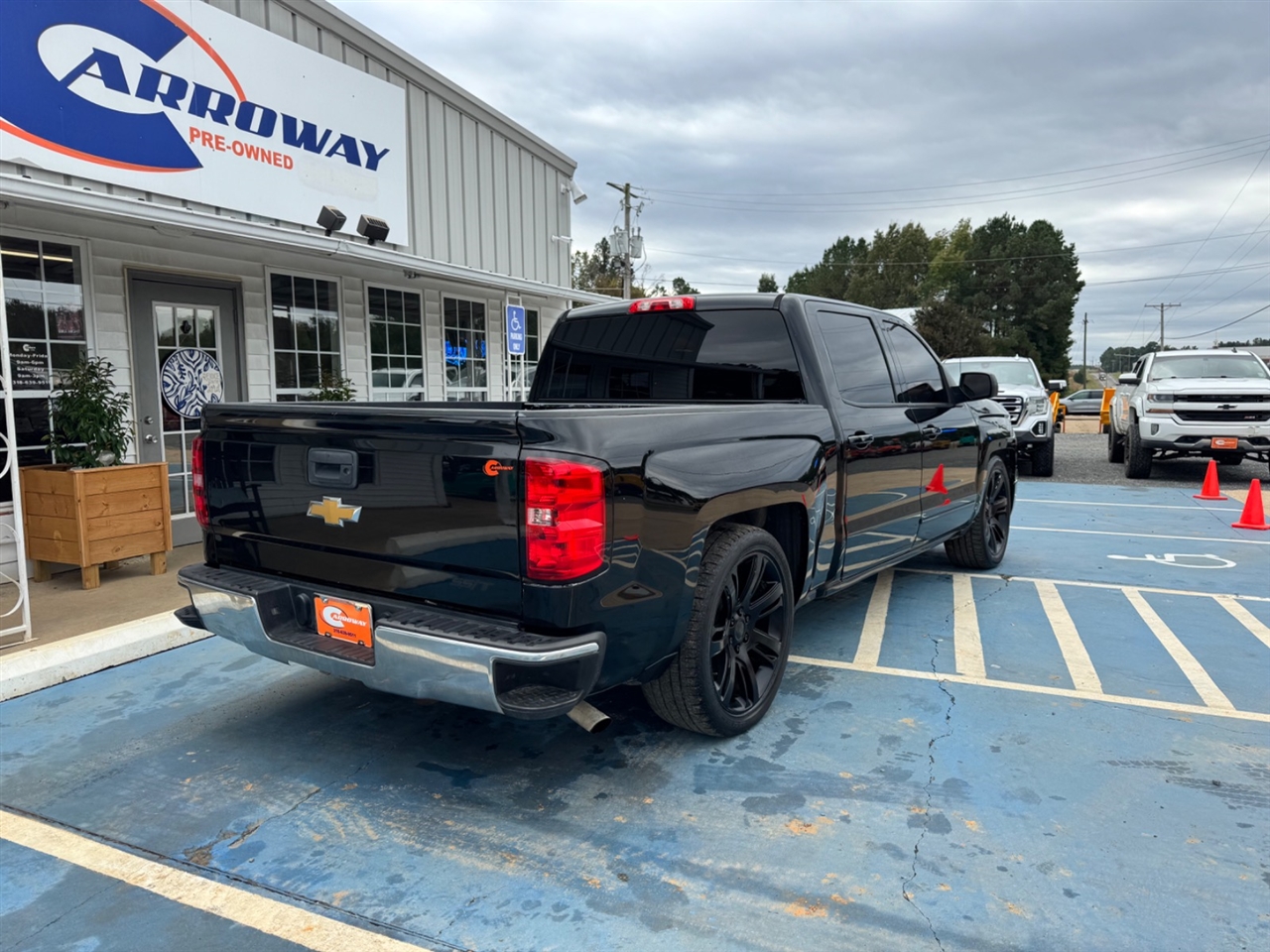Chevrolet Silverado 1500 2WD Crew Cab 143.5" LT w/1LT 2015 Chevrolet Silverado 1500 2WD Crew Cab 143.5" LT w/1LT 2015