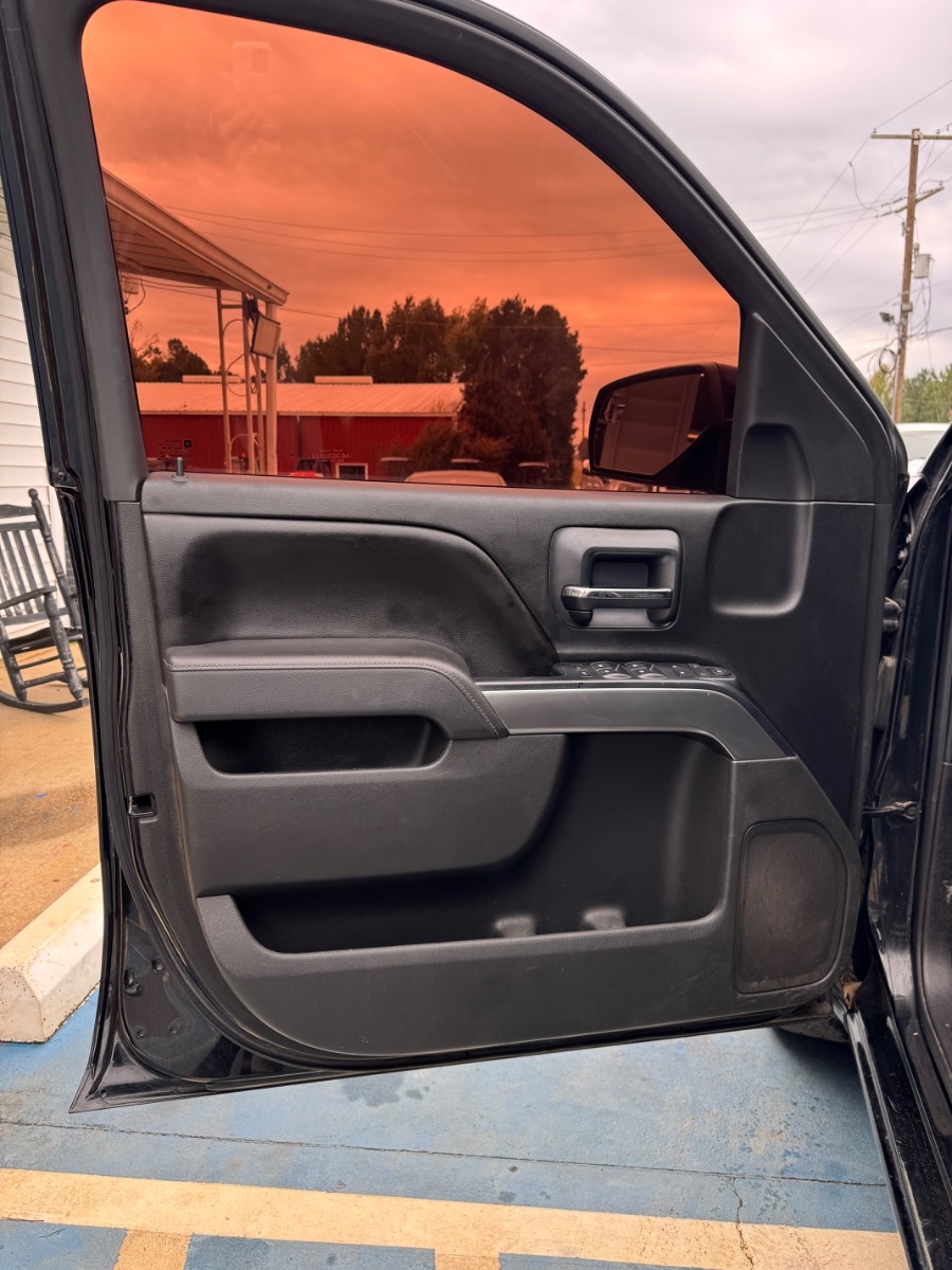 Chevrolet Silverado 1500 2WD Crew Cab 143.5" LT w/1LT 2015 Chevrolet Silverado 1500 2WD Crew Cab 143.5" LT w/1LT 2015