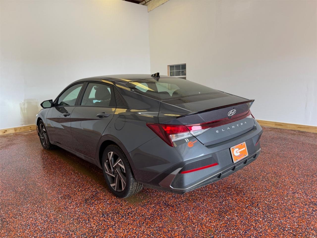 Hyundai Elantra SEL Sport IVT 2025