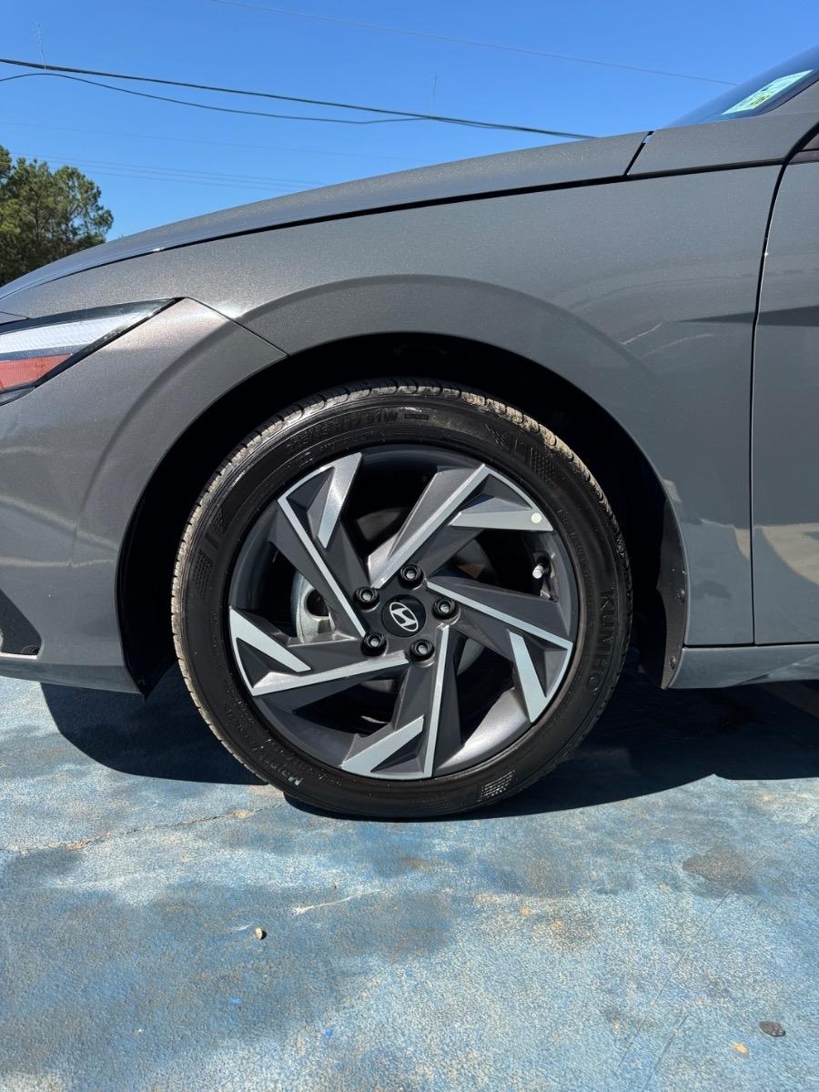 Hyundai Elantra SEL Sport IVT 2025