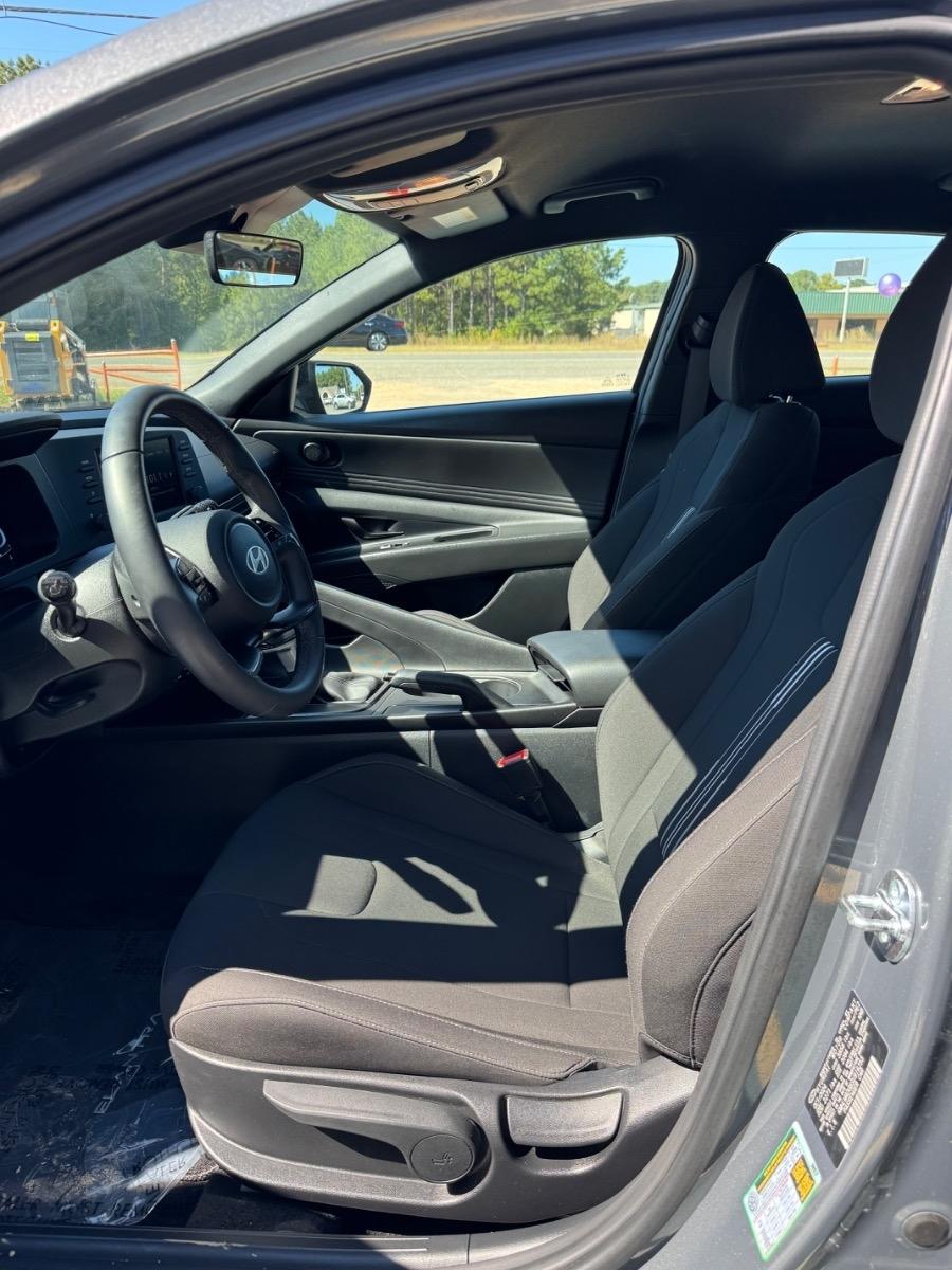 Hyundai Elantra SEL Sport IVT 2025