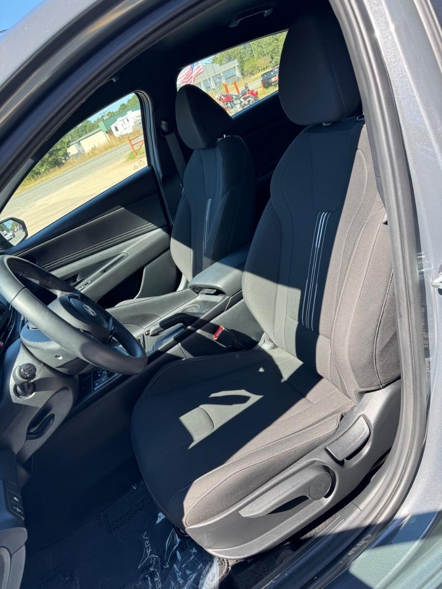 Hyundai Elantra SEL Sport IVT 2025