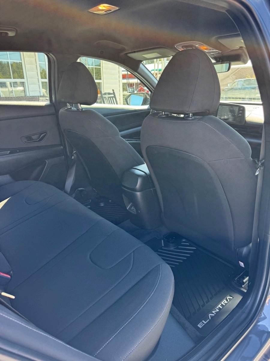 Hyundai Elantra SEL Sport IVT 2025