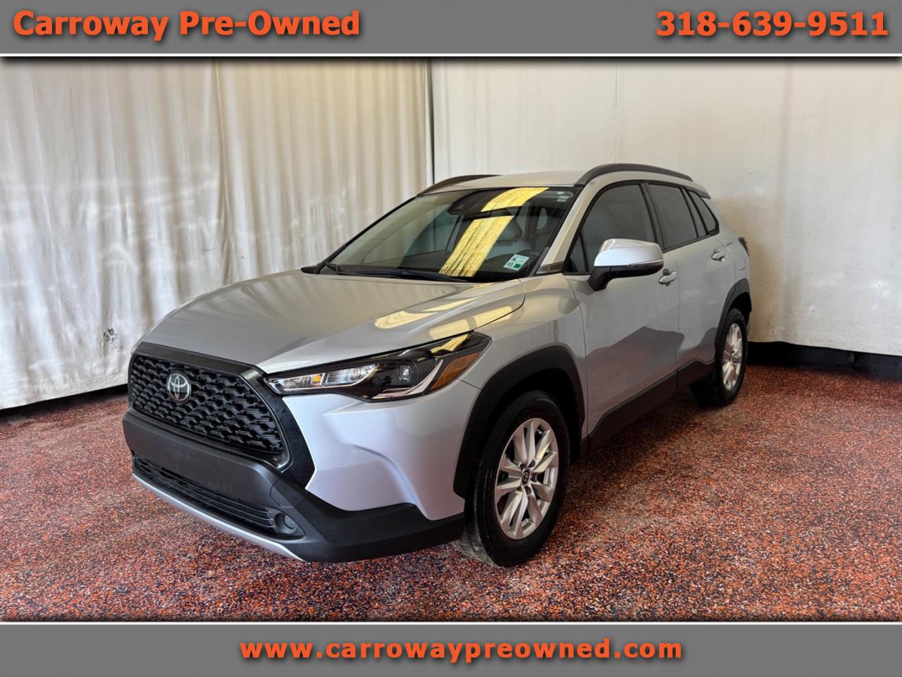 2022 Toyota Corolla Cross LE's photo