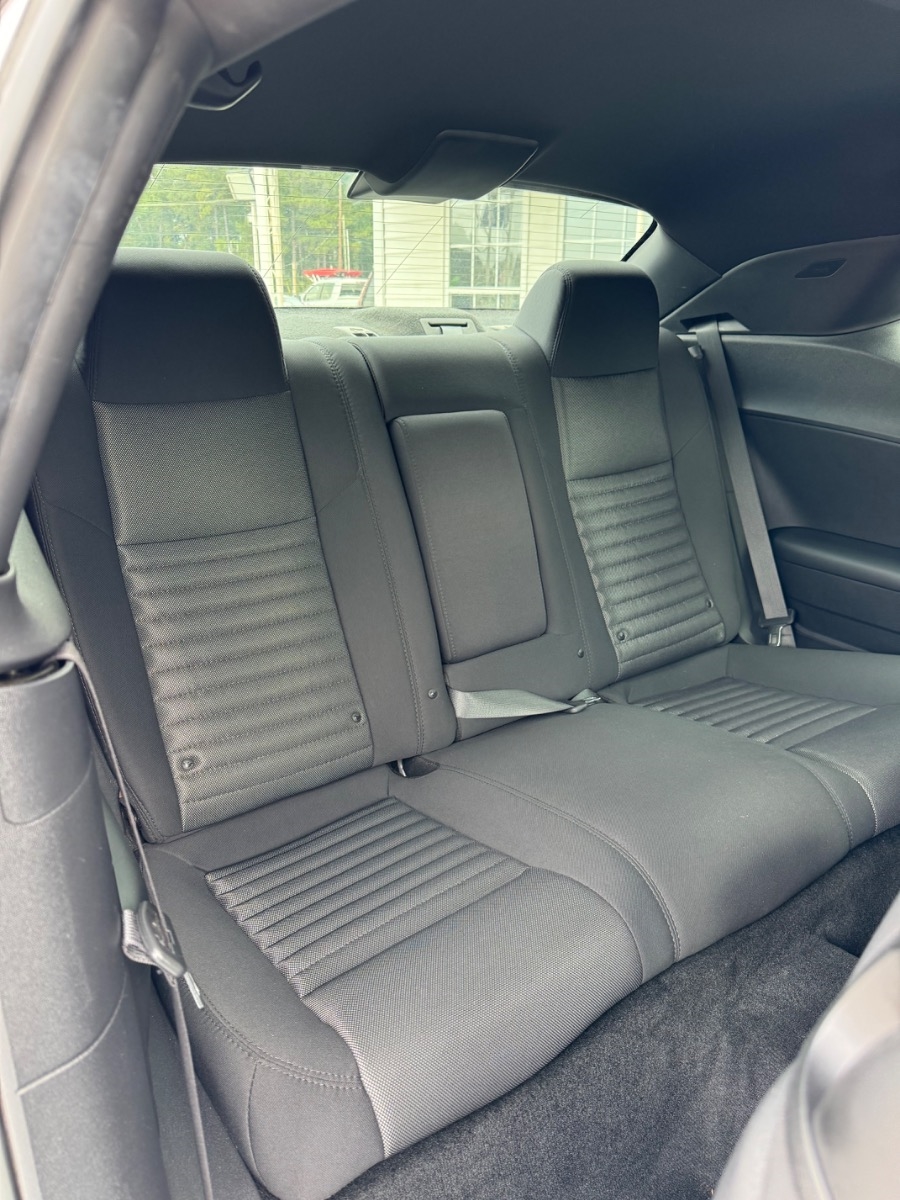 Dodge Challenger 2dr Cpe R/T 2014 Dodge Challenger 2dr Cpe R/T 2014