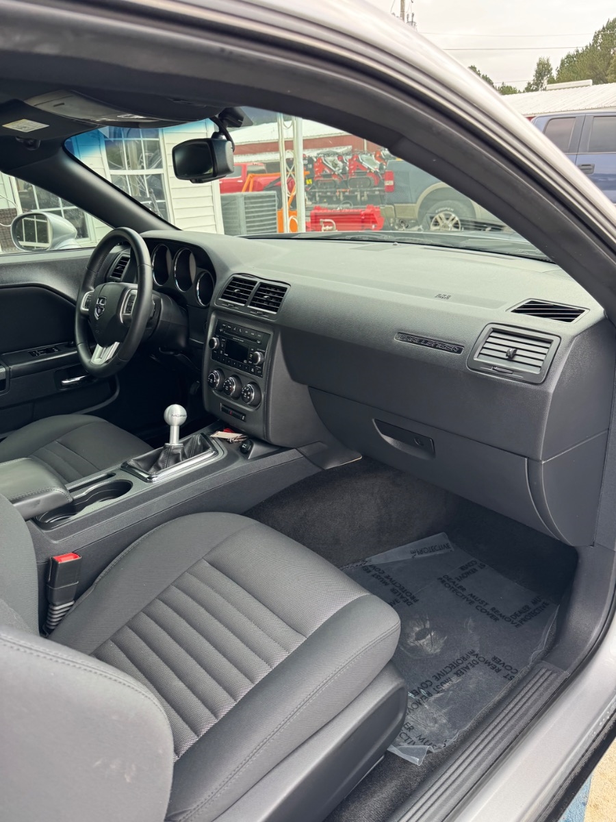 Dodge Challenger 2dr Cpe R/T 2014 Dodge Challenger 2dr Cpe R/T 2014