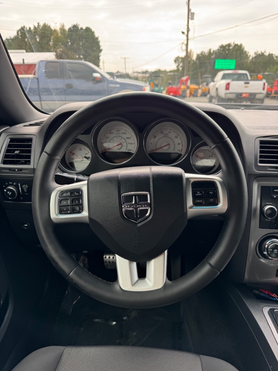 Dodge Challenger 2dr Cpe R/T 2014 Dodge Challenger 2dr Cpe R/T 2014