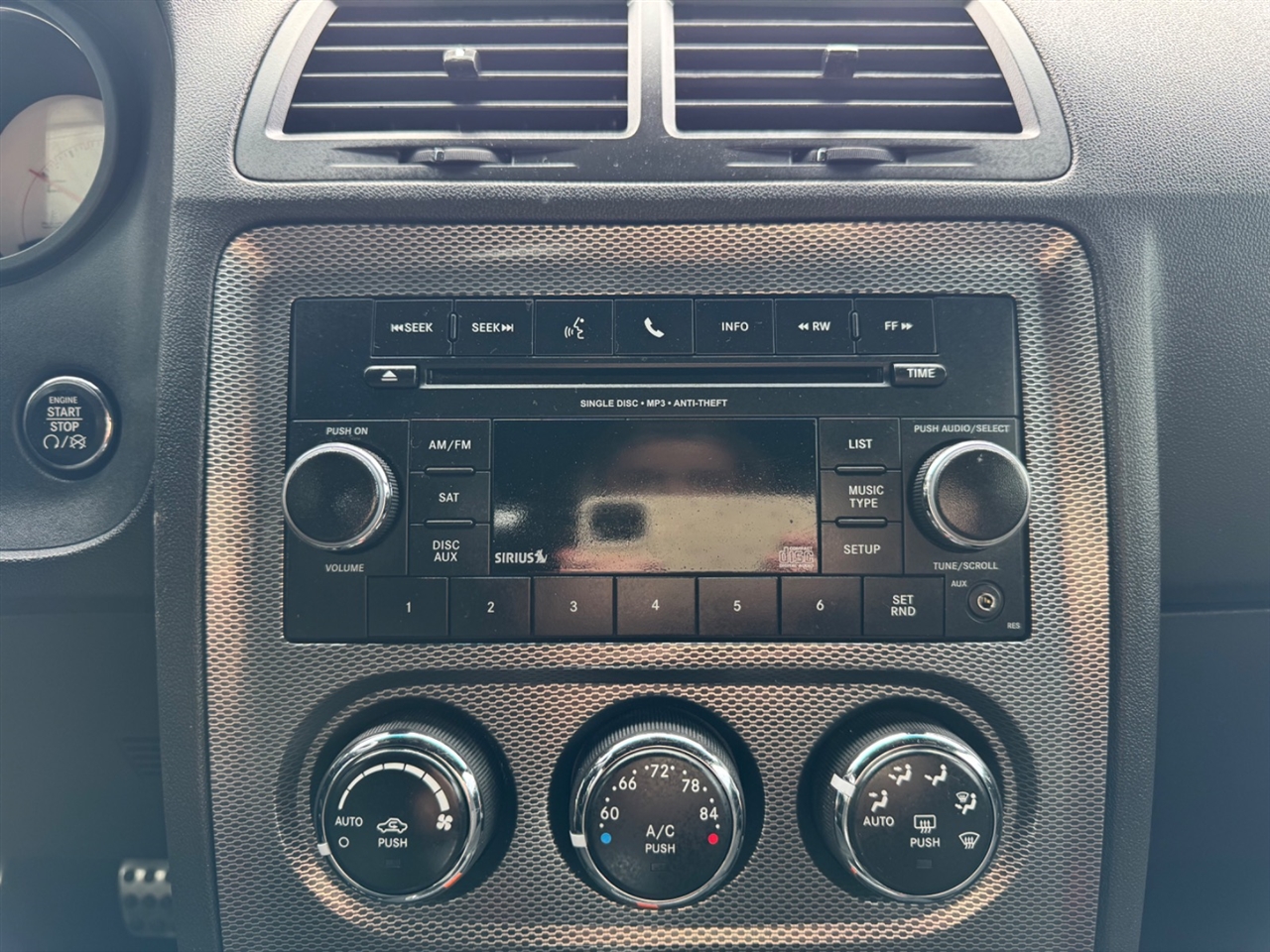 Dodge Challenger 2dr Cpe R/T 2014 Dodge Challenger 2dr Cpe R/T 2014