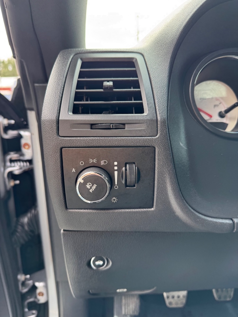 Dodge Challenger 2dr Cpe R/T 2014 Dodge Challenger 2dr Cpe R/T 2014