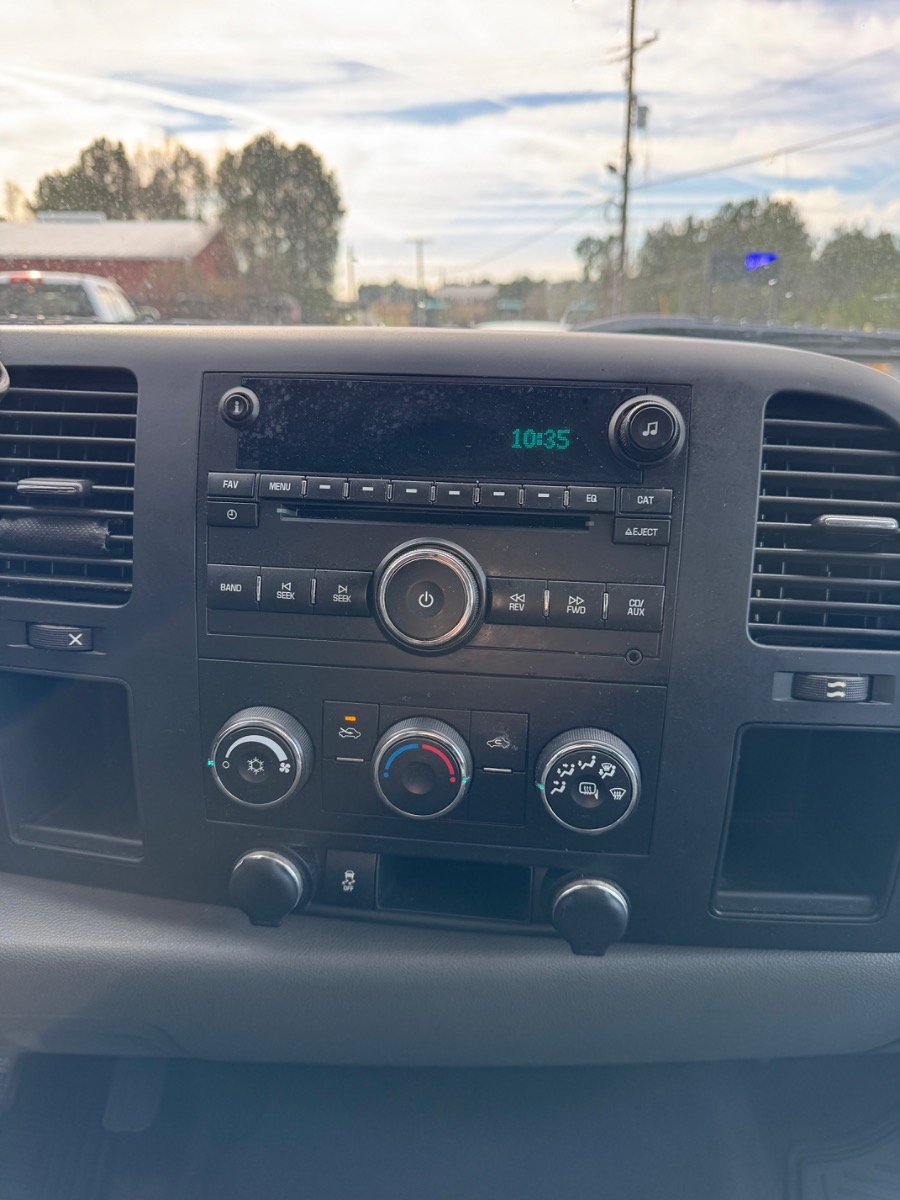 Chevrolet Silverado 1500 2WD Crew Cab 143.5" LS 2013