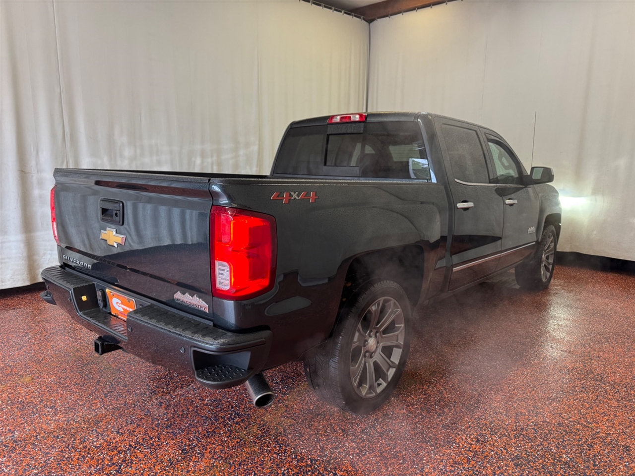 Chevrolet Silverado 1500 4WD Crew Cab 143.5" High Country 2018