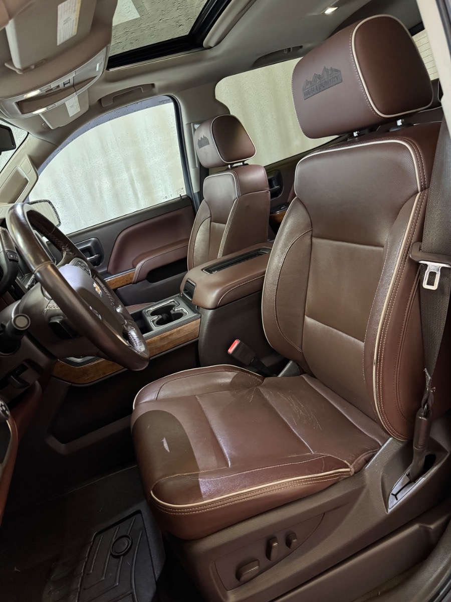 Chevrolet Silverado 1500 4WD Crew Cab 143.5" High Country 2018