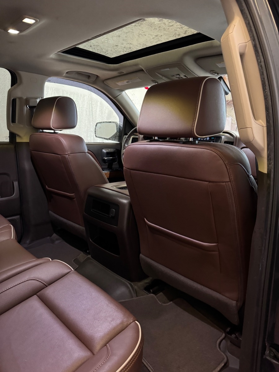 Chevrolet Silverado 1500 4WD Crew Cab 143.5" High Country 2018