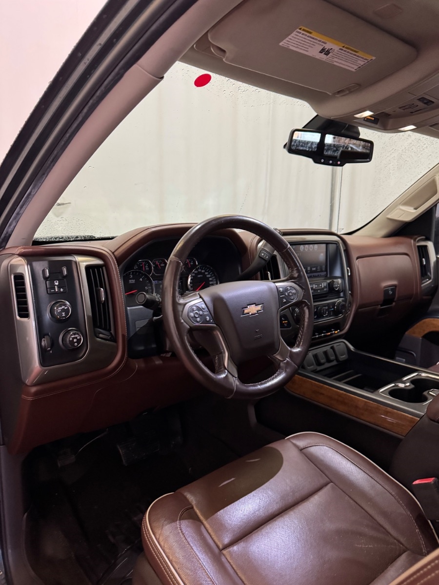 Chevrolet Silverado 1500 4WD Crew Cab 143.5" High Country 2018